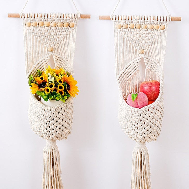 Filet de rangement en fil de coton et perles en bois façon macramé